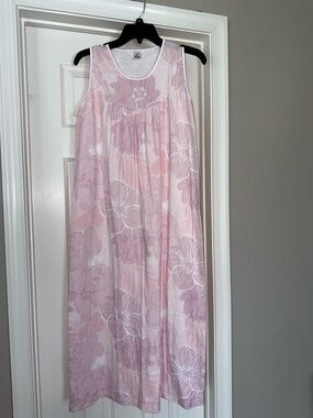 Calida sleeveless nightgown